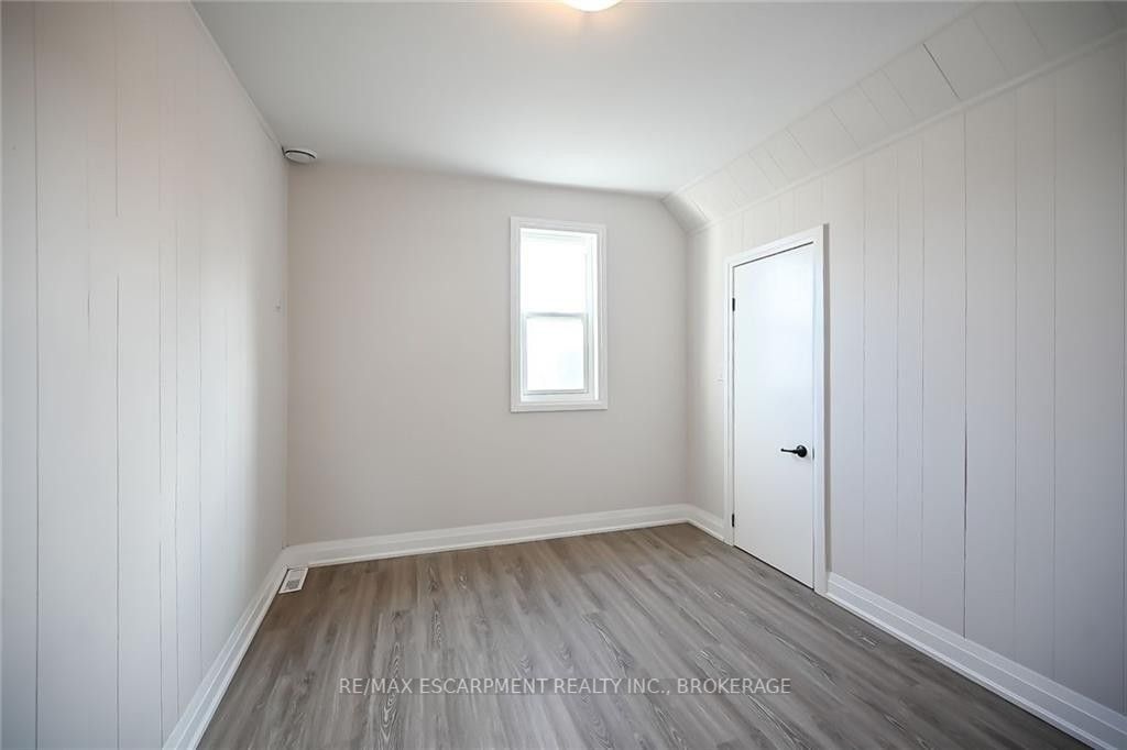 38 Frederick Ave