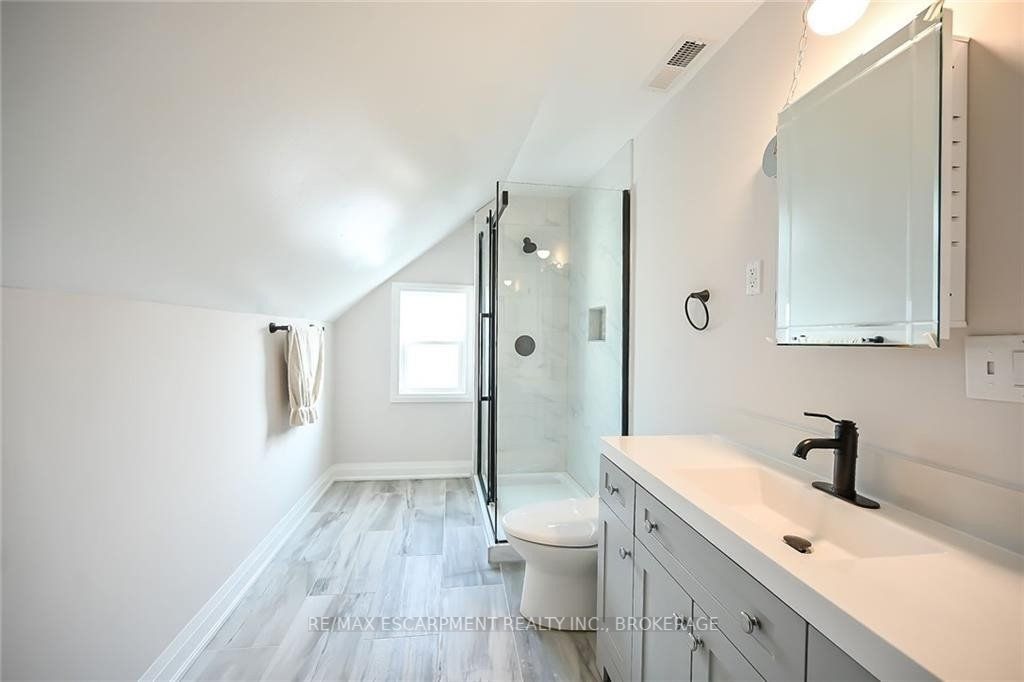 38 Frederick Ave