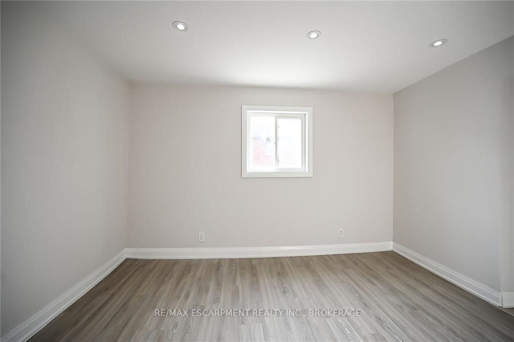38 Frederick Ave