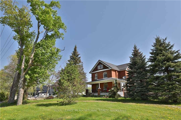 1694 Centre Rd, Hamilton