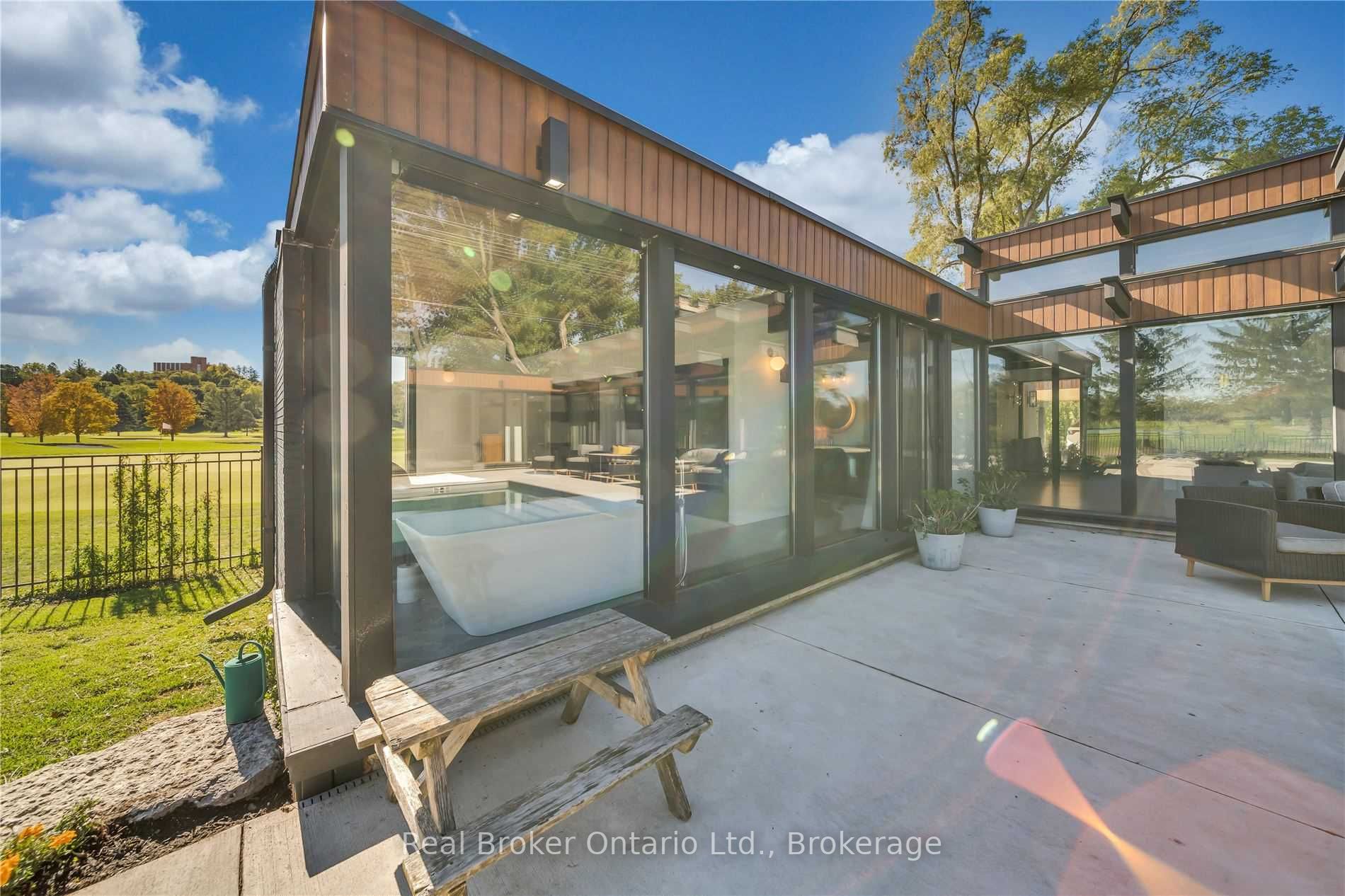 33 Dormie Lane