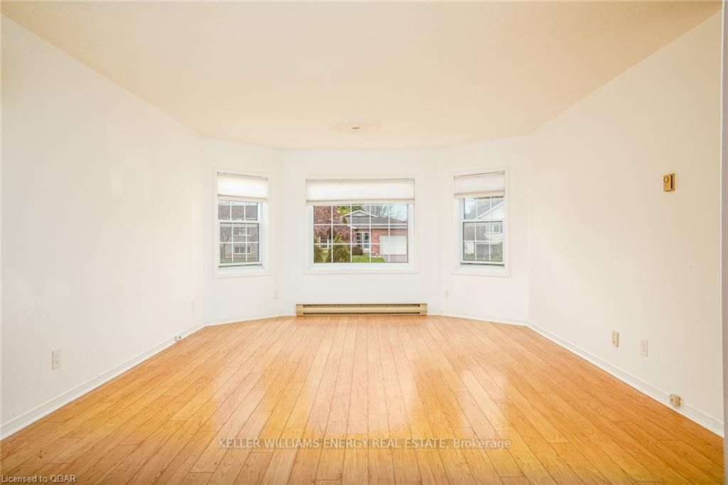 Listing X6022204 - Large Photo # 10