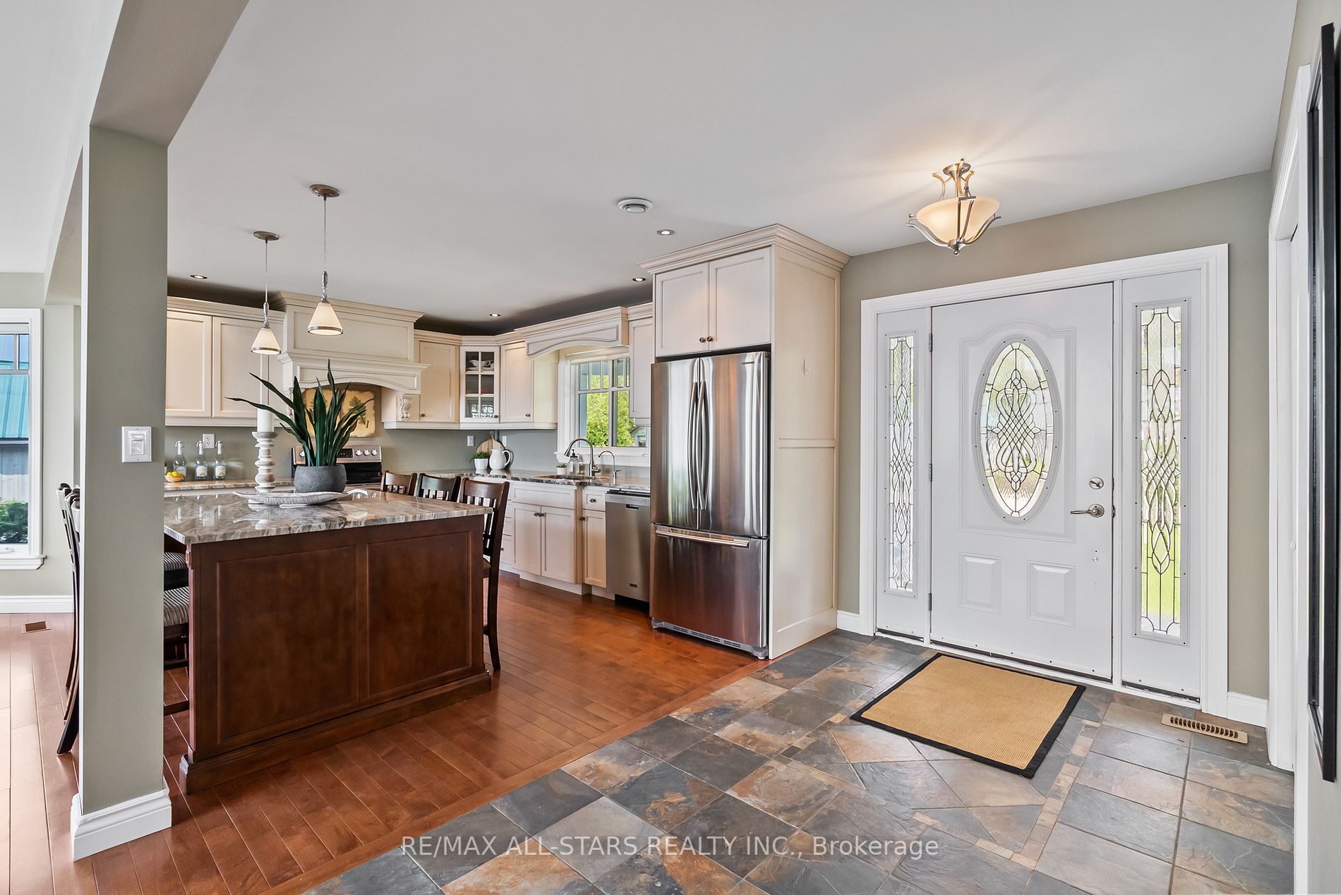 1425 Killarney Bay Road