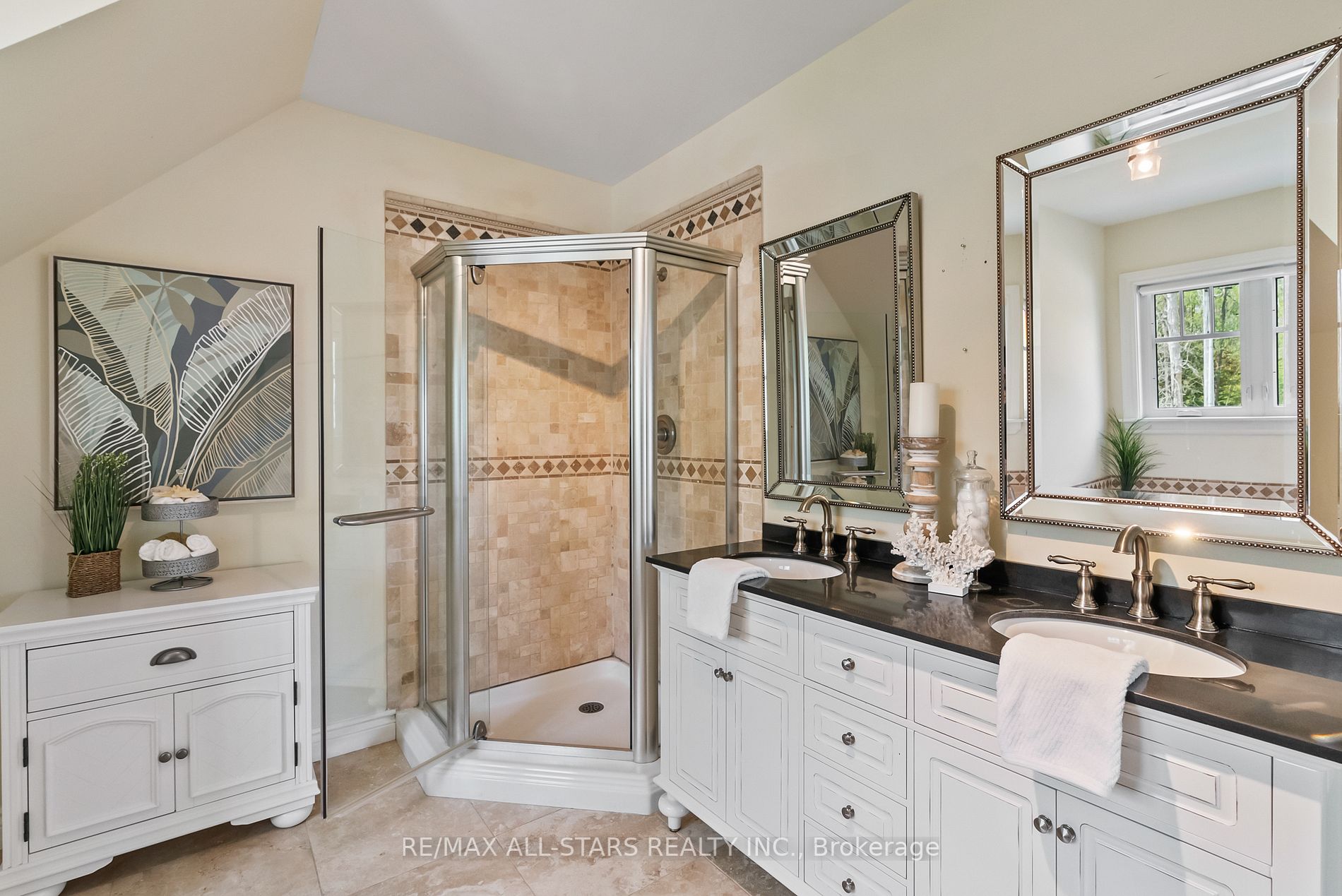 1425 Killarney Bay Road