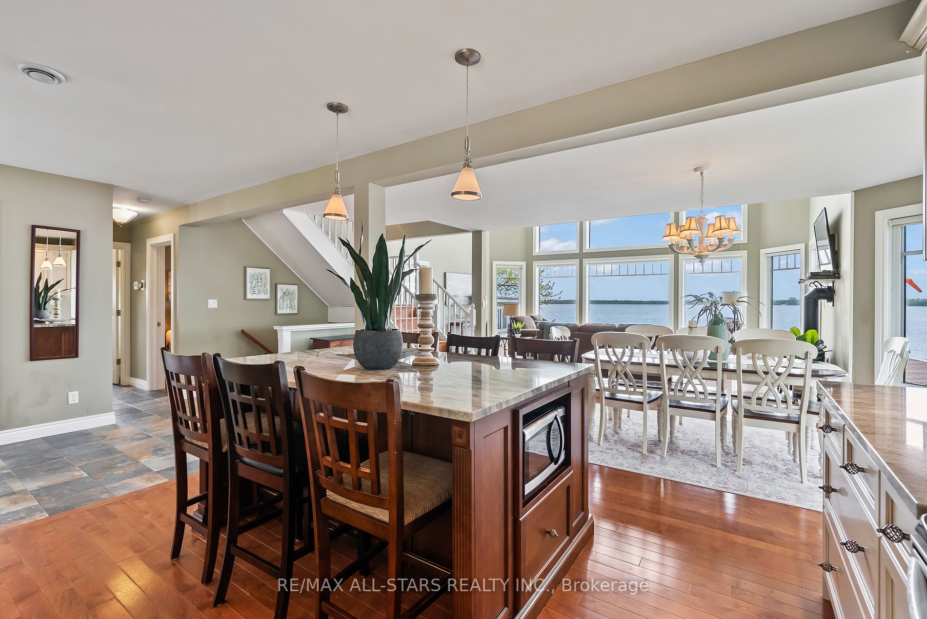 1425 Killarney Bay Road