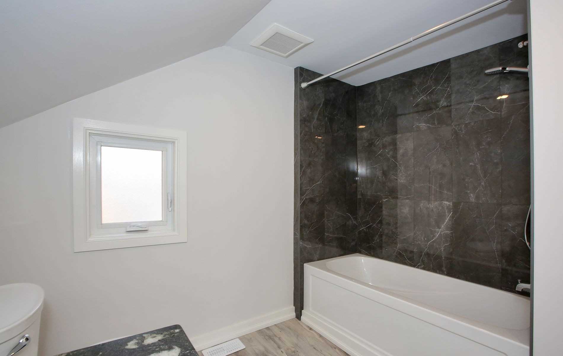 Listing X6023899 - Large Photo # 15