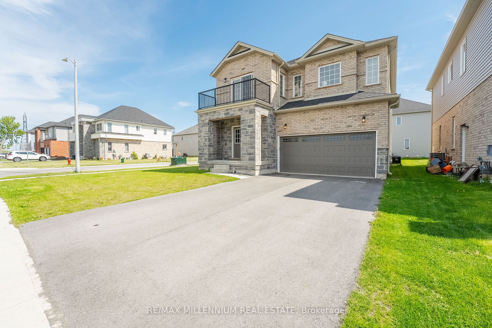 Listing X6024800 - Large Photo # 1