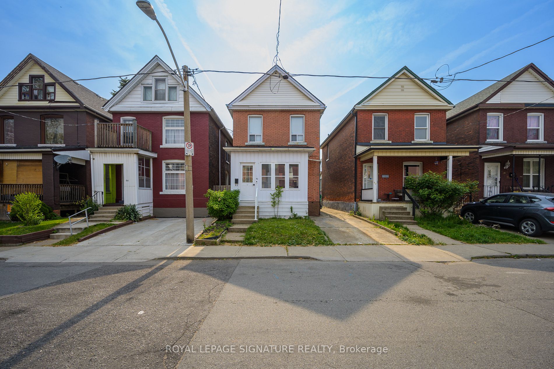 42 Arthur Ave N