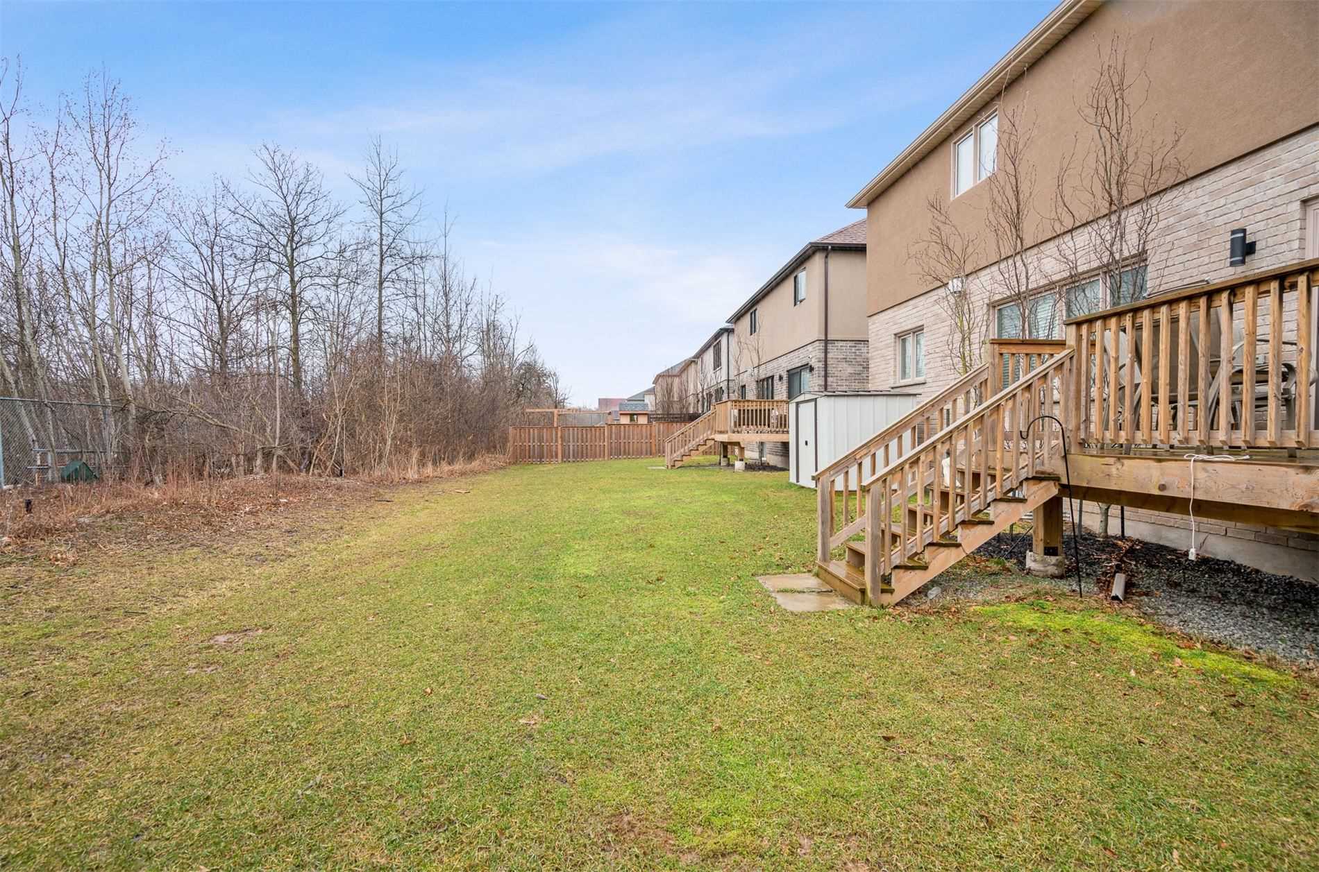 7221 Lionshead Ave, #Upper