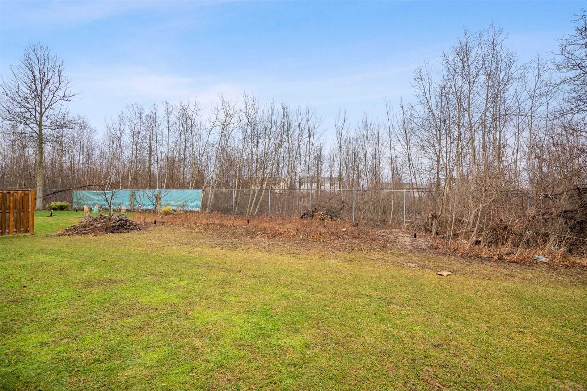 7221 Lionshead Ave, #Upper