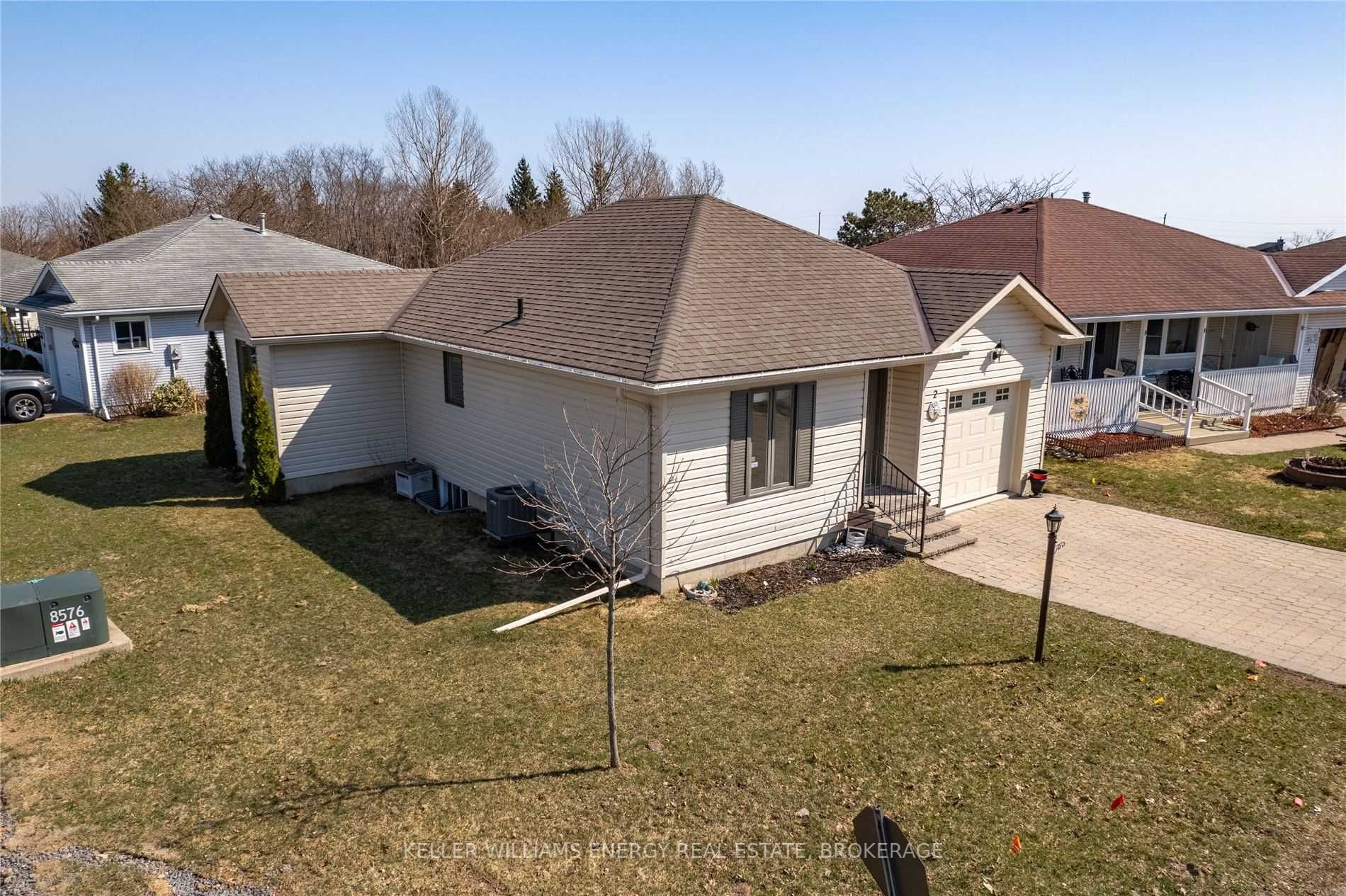 2 Cretney Dr