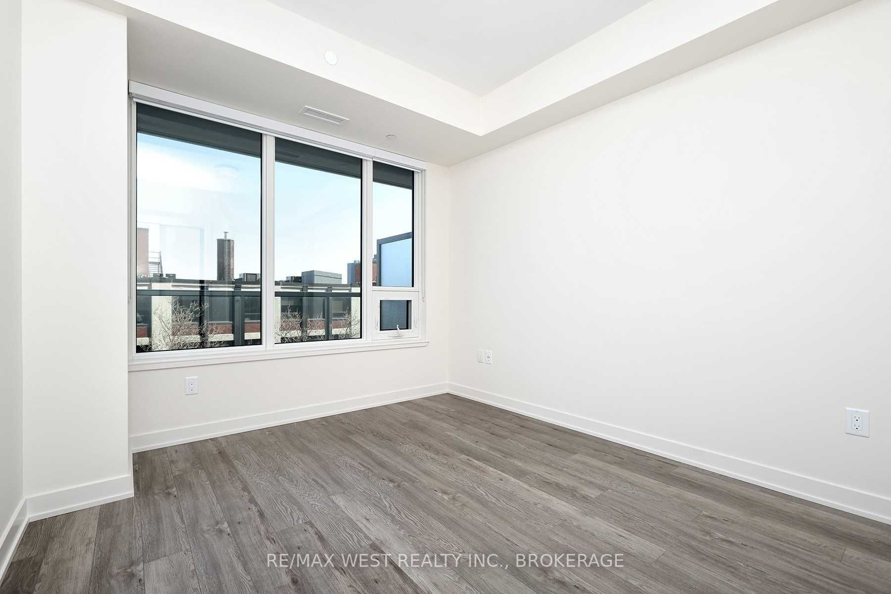 212 King William St, #618