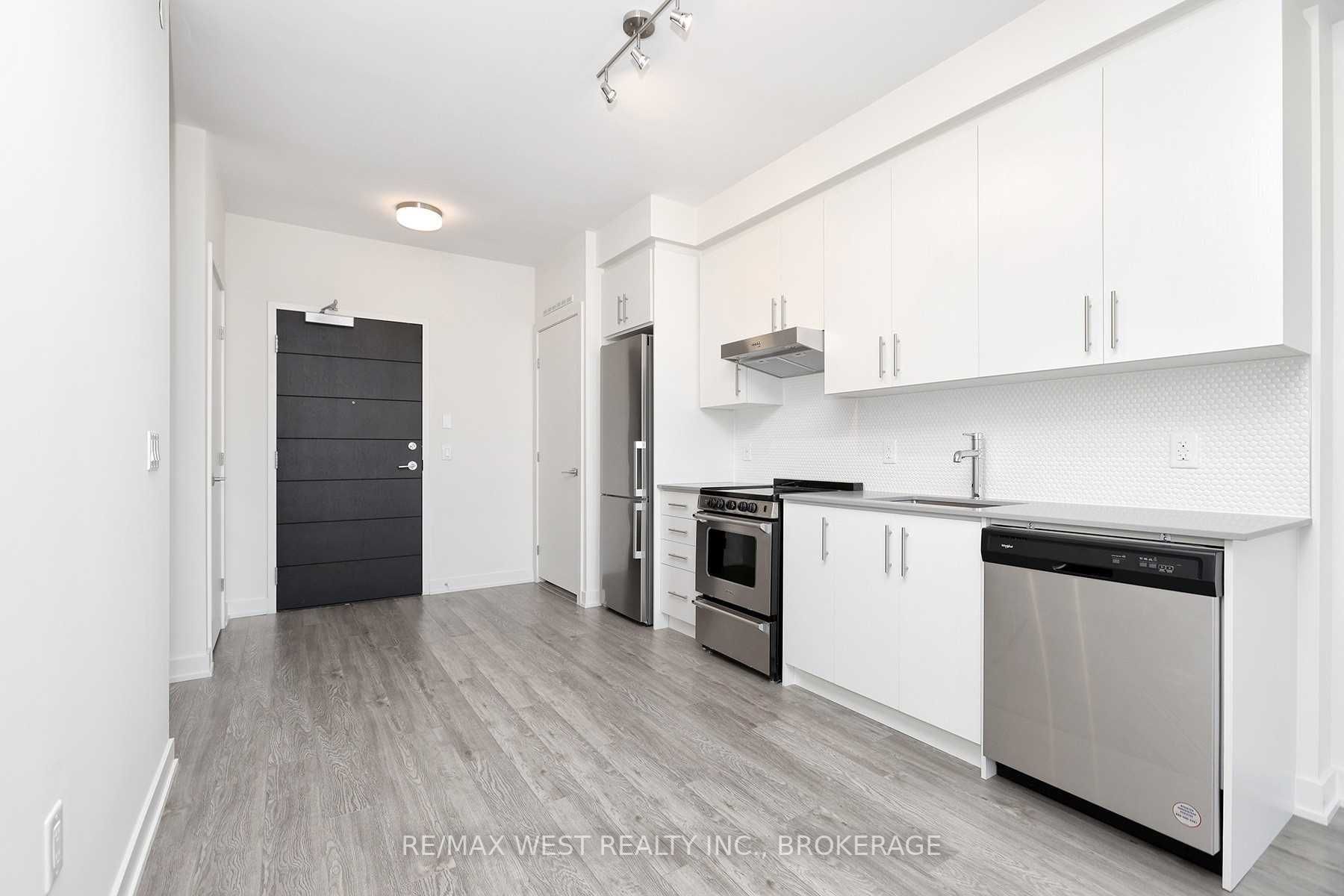 212 King William St, #618