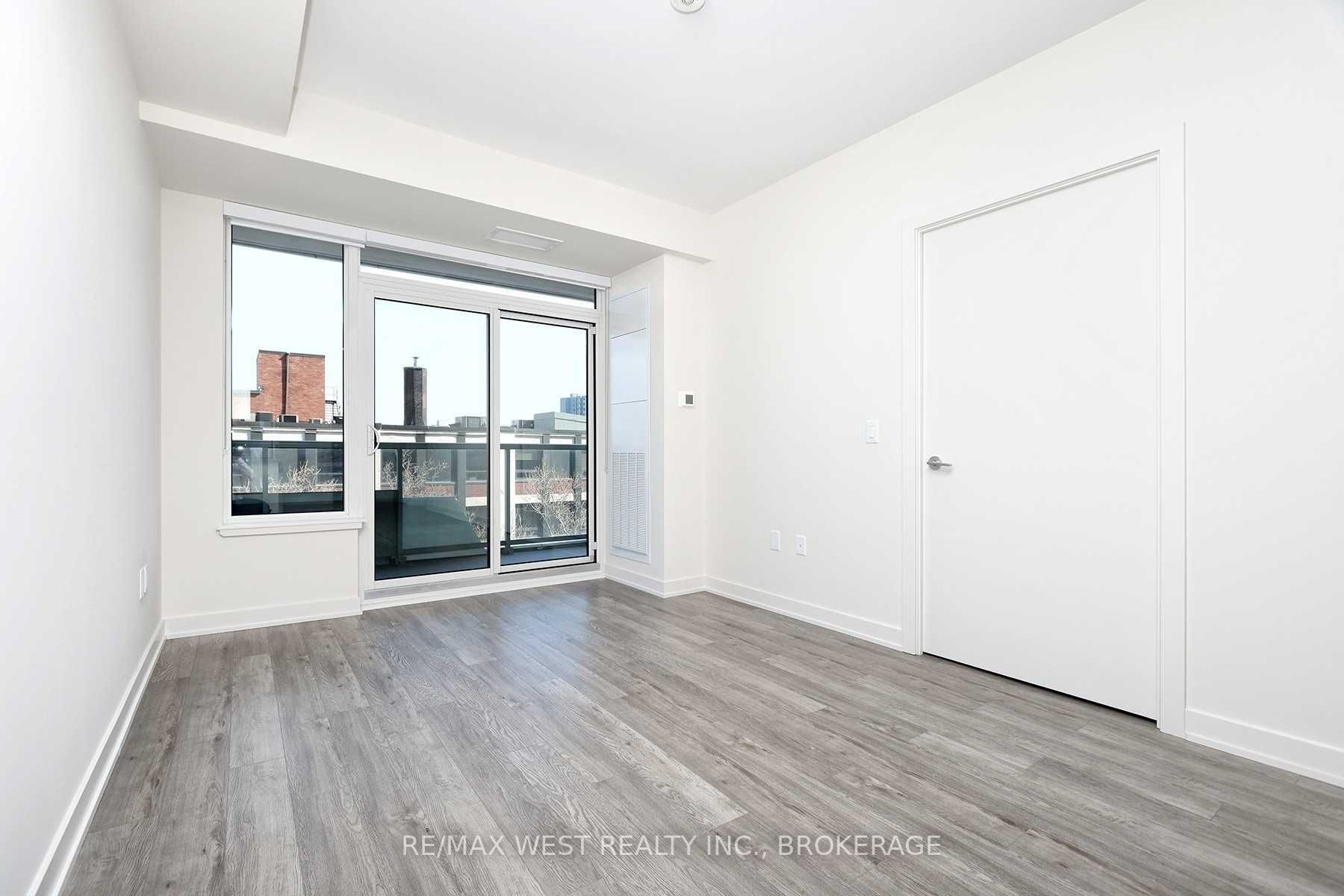212 King William St, #618