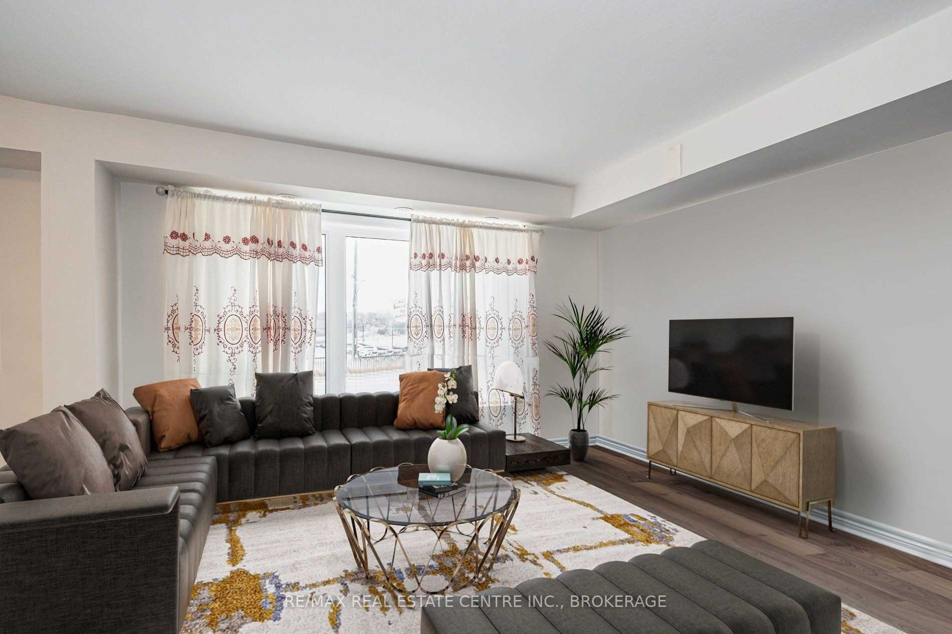 Listing X6028055 - Large Photo # 3