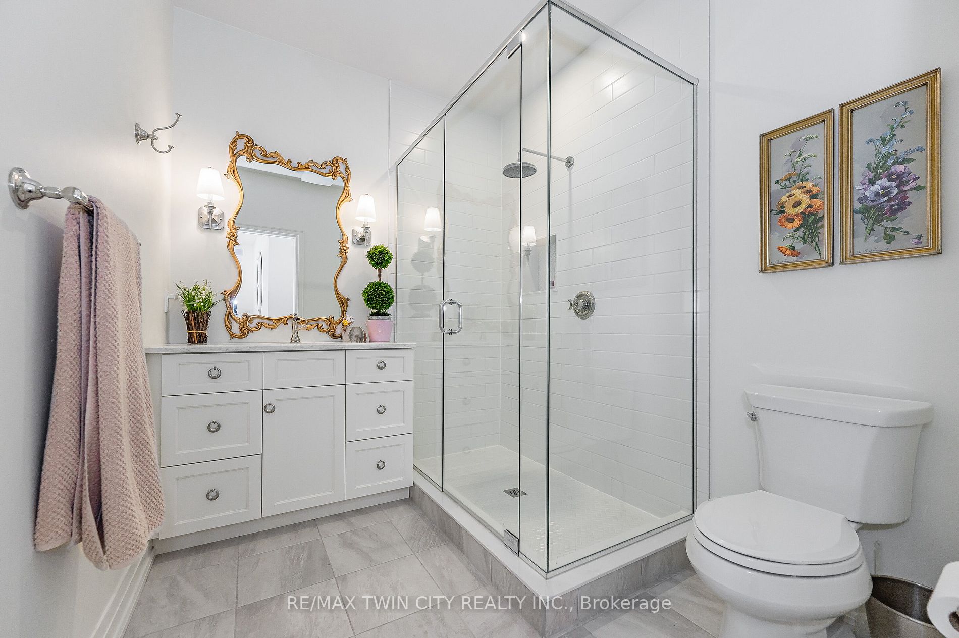 643 Regal Place