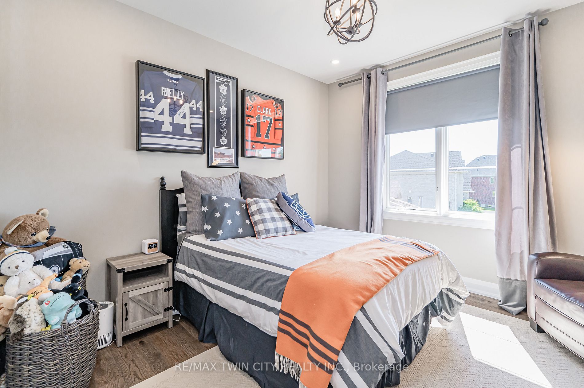 643 Regal Place