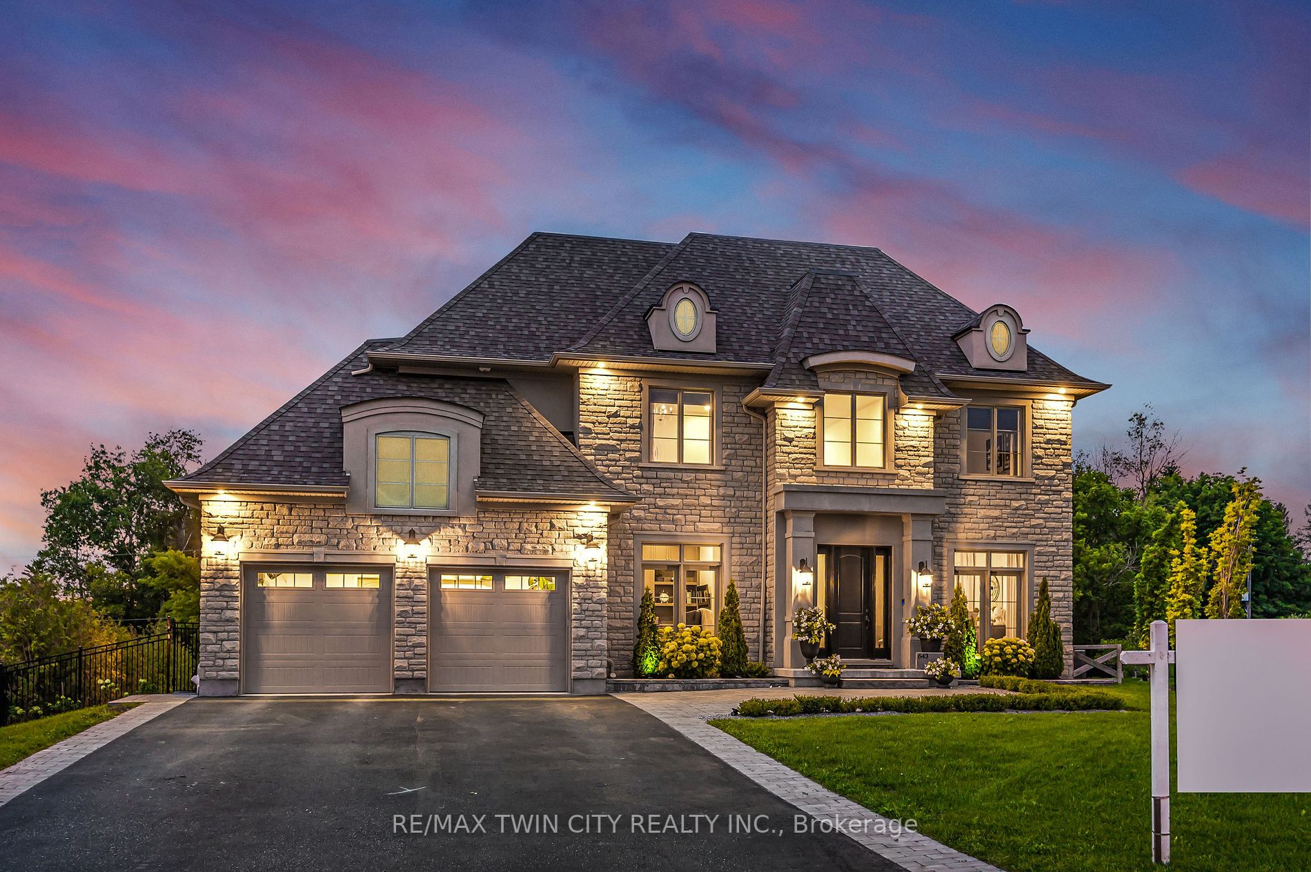 643 Regal Place