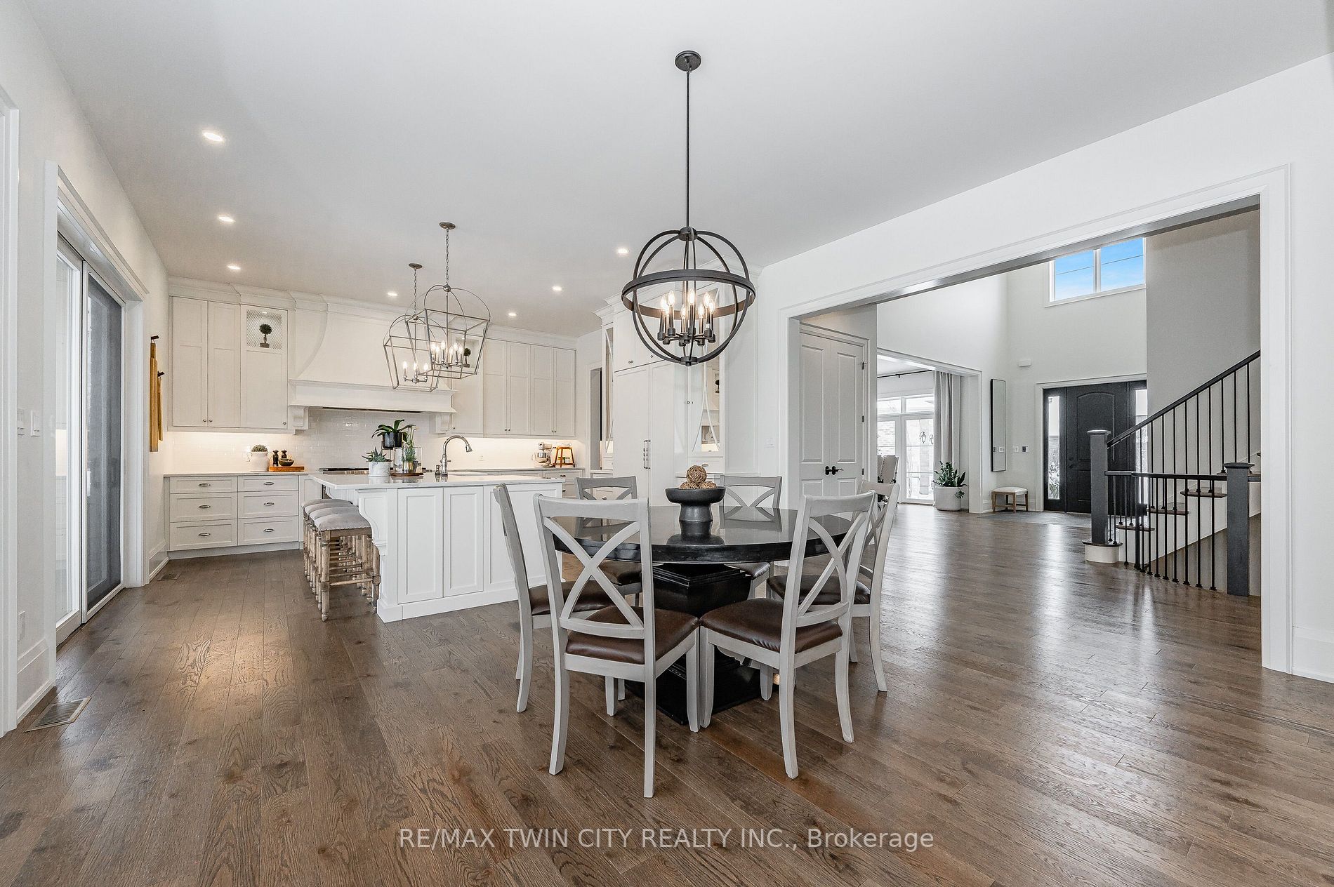 643 Regal Place