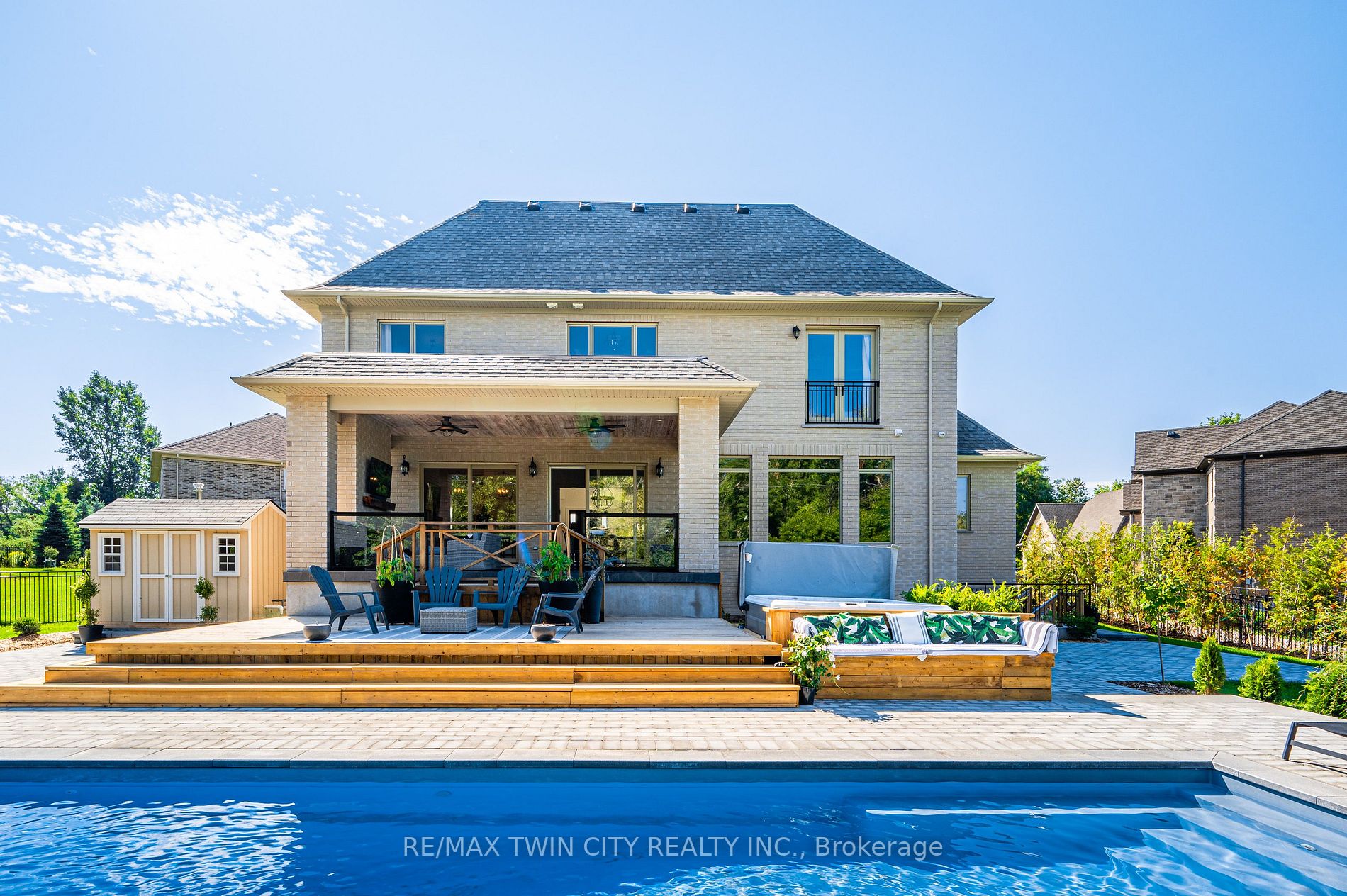 643 Regal Place