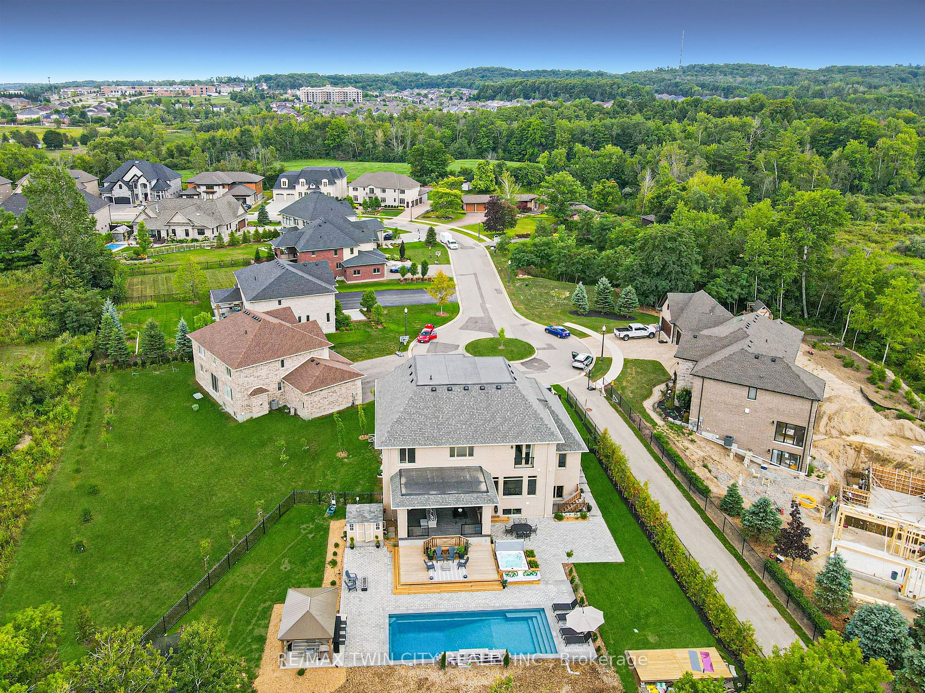 643 Regal Place