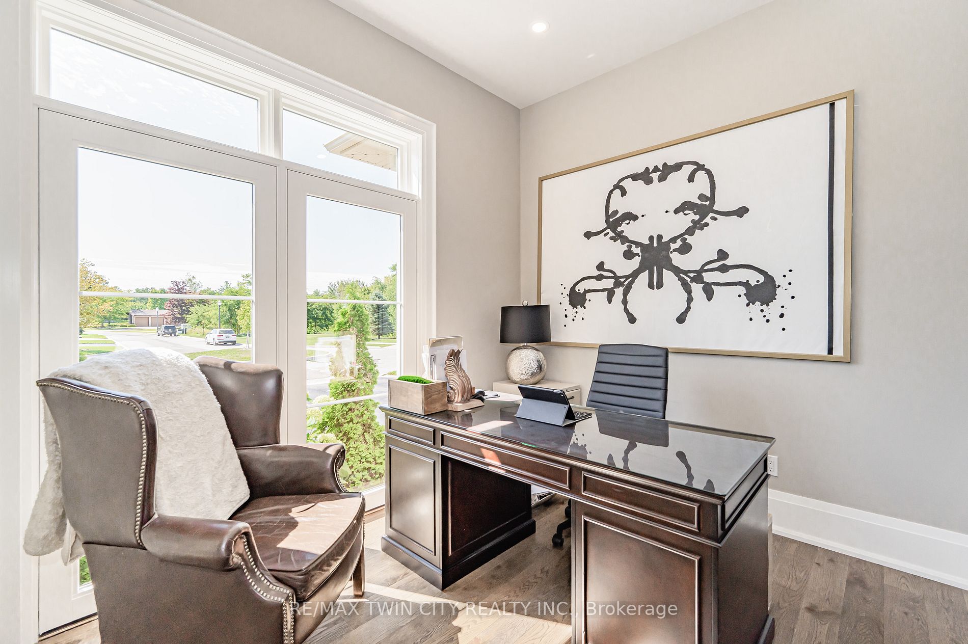 643 Regal Place