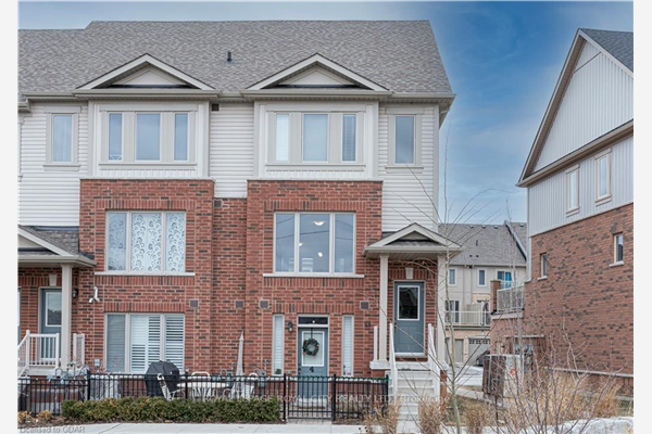 150 Watson Pkwy N, Guelph