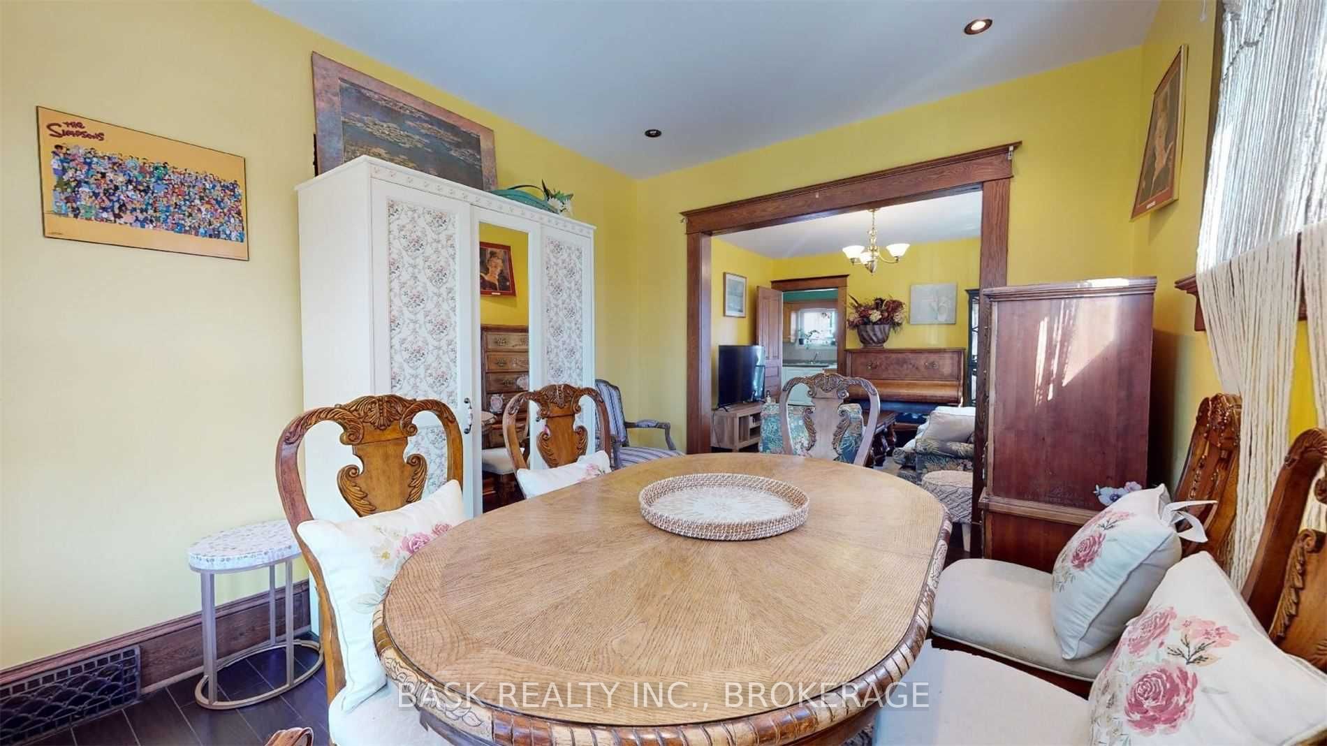 42 Shanley St