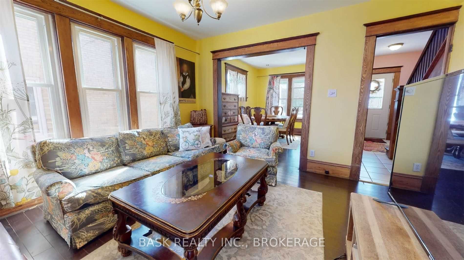 42 Shanley St