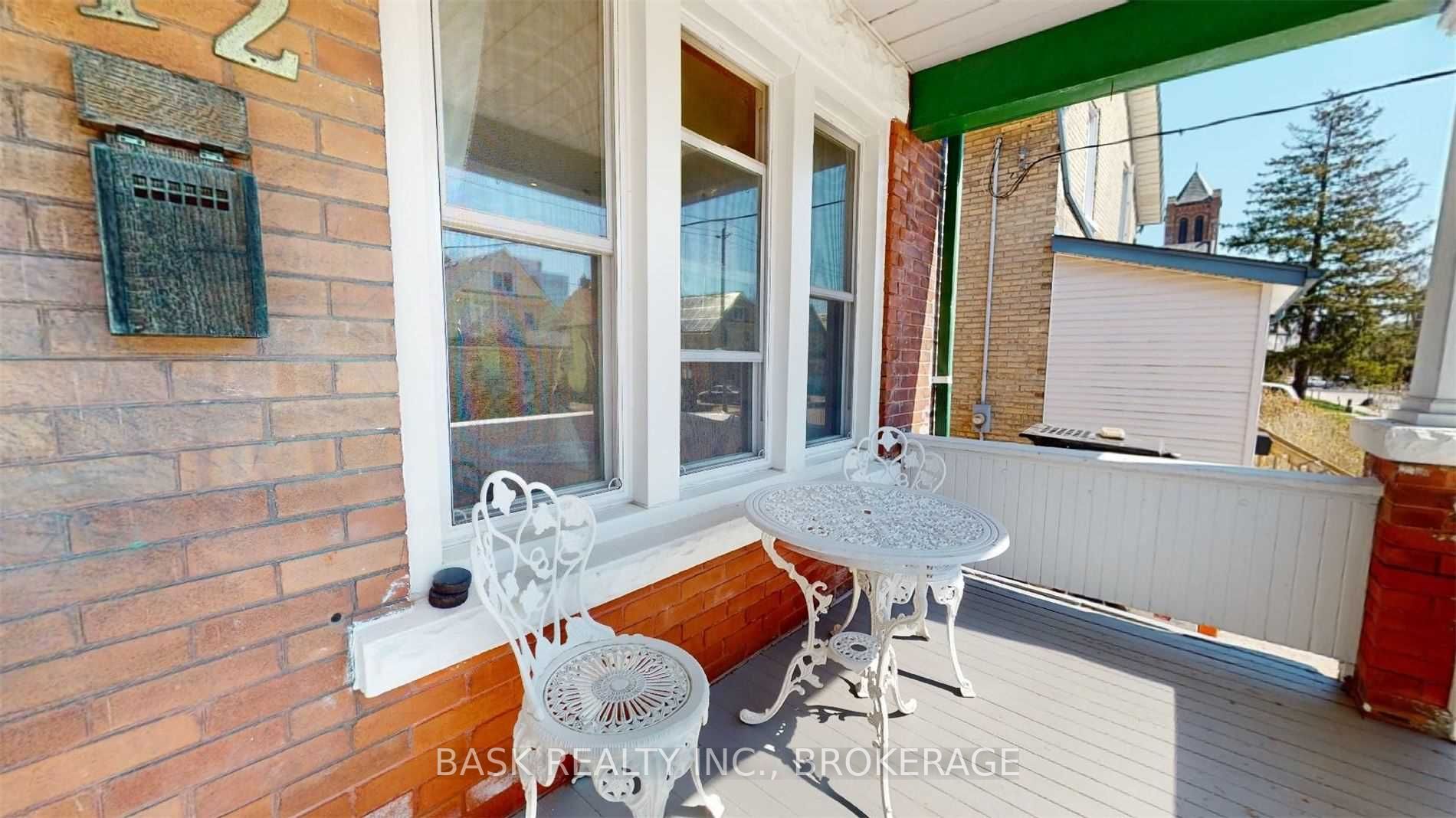 42 Shanley St
