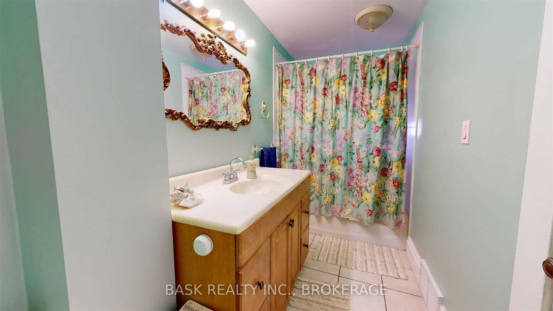 42 Shanley St