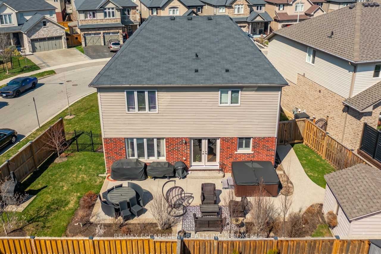 252 Westbank Tr