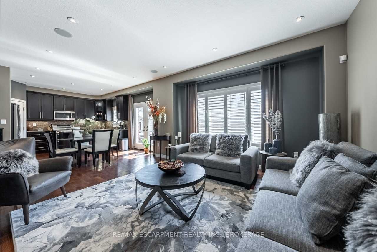 252 Westbank Tr