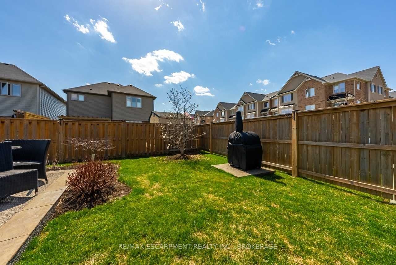 252 Westbank Tr