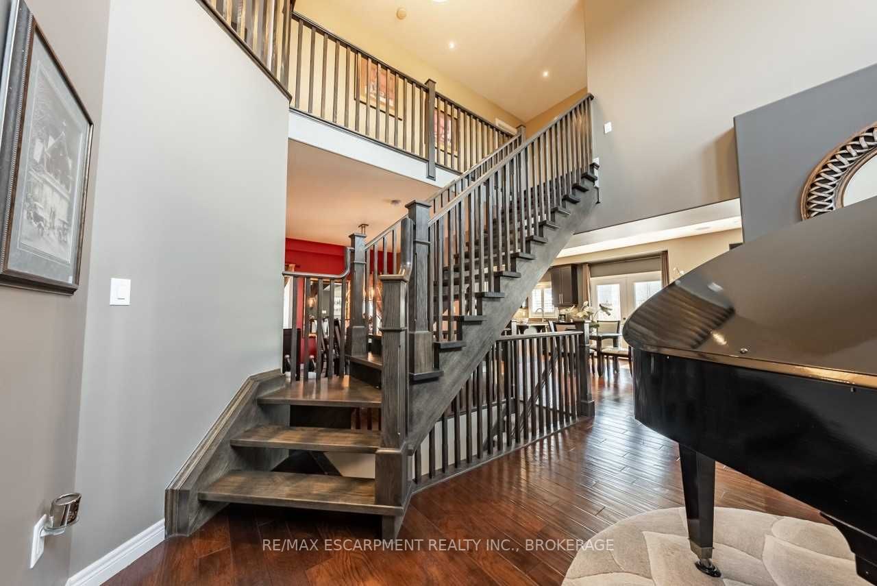 252 Westbank Tr