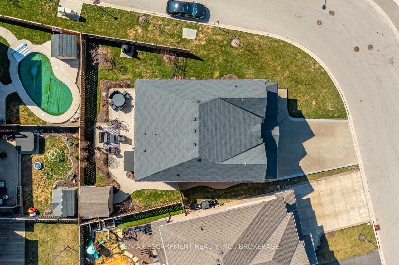 252 Westbank Tr