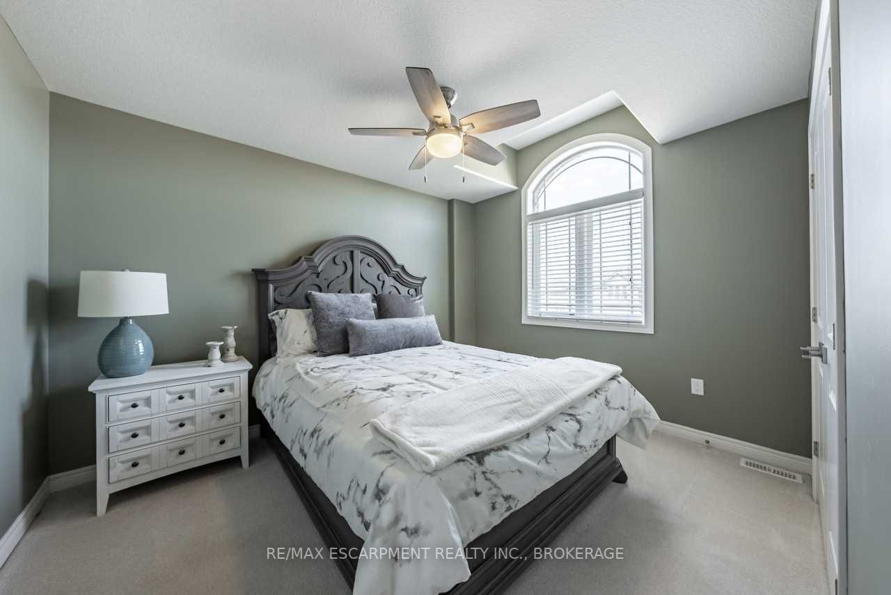 252 Westbank Tr