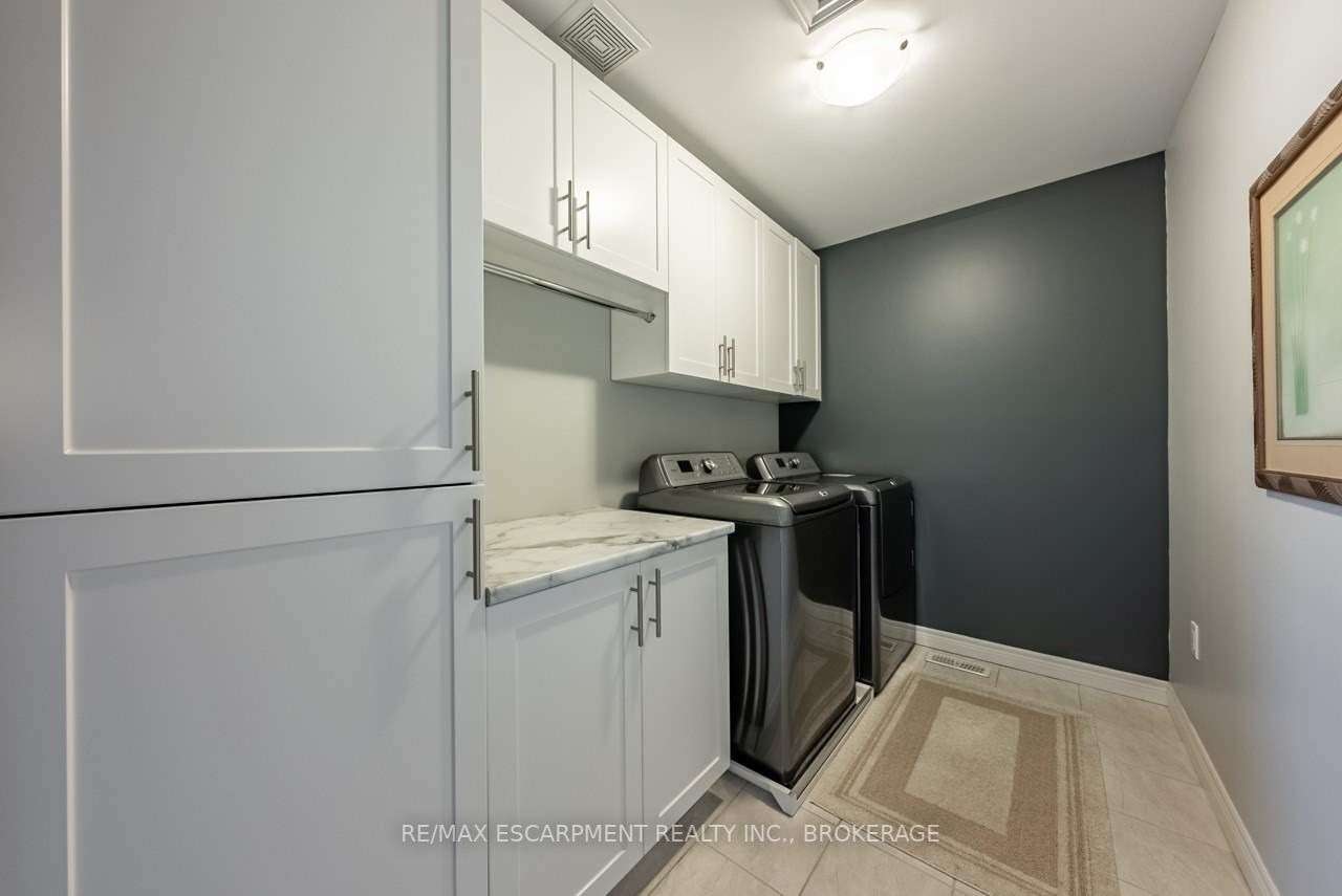 252 Westbank Tr
