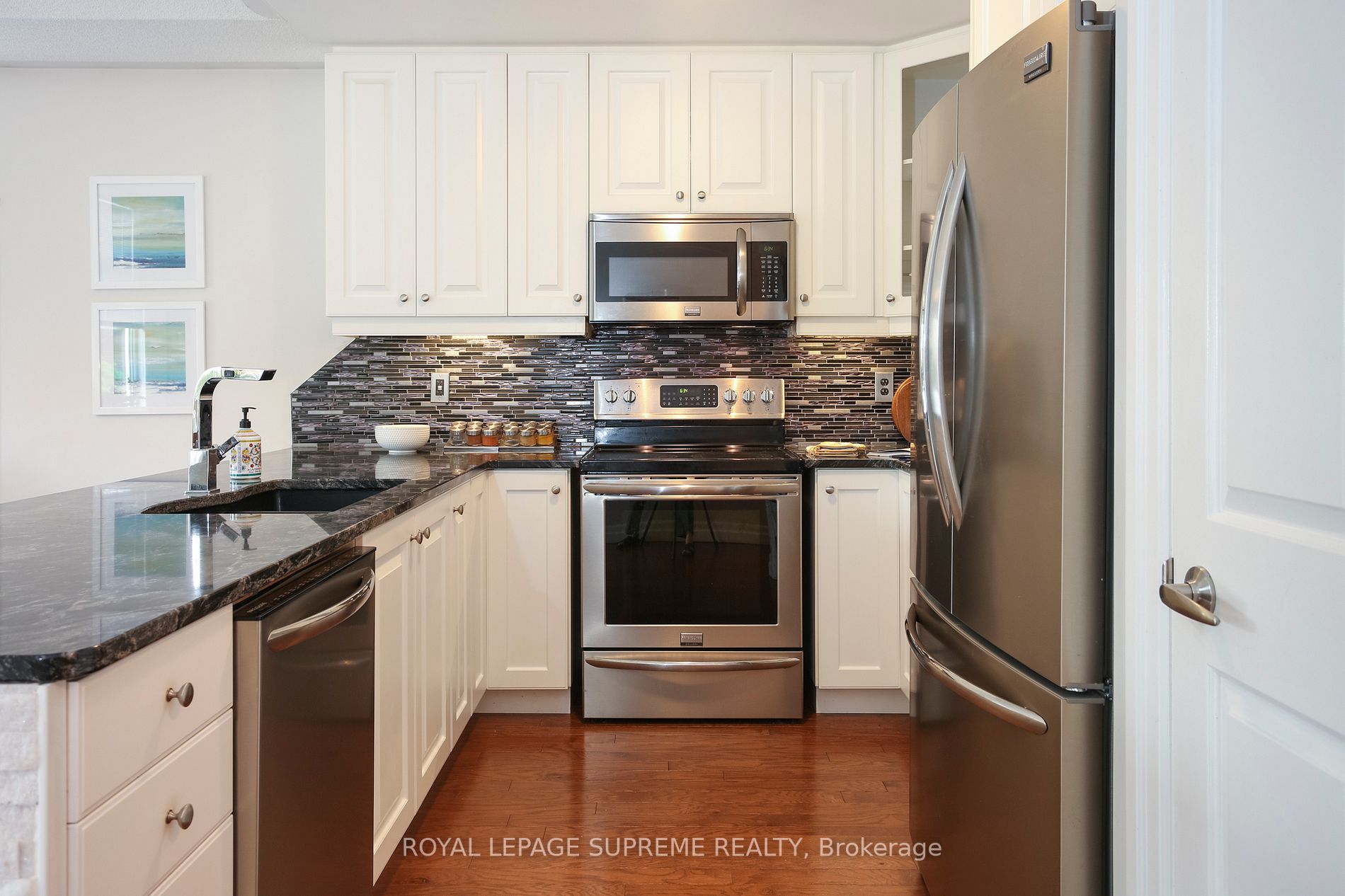 Listing X6032880 - Large Photo # 7
