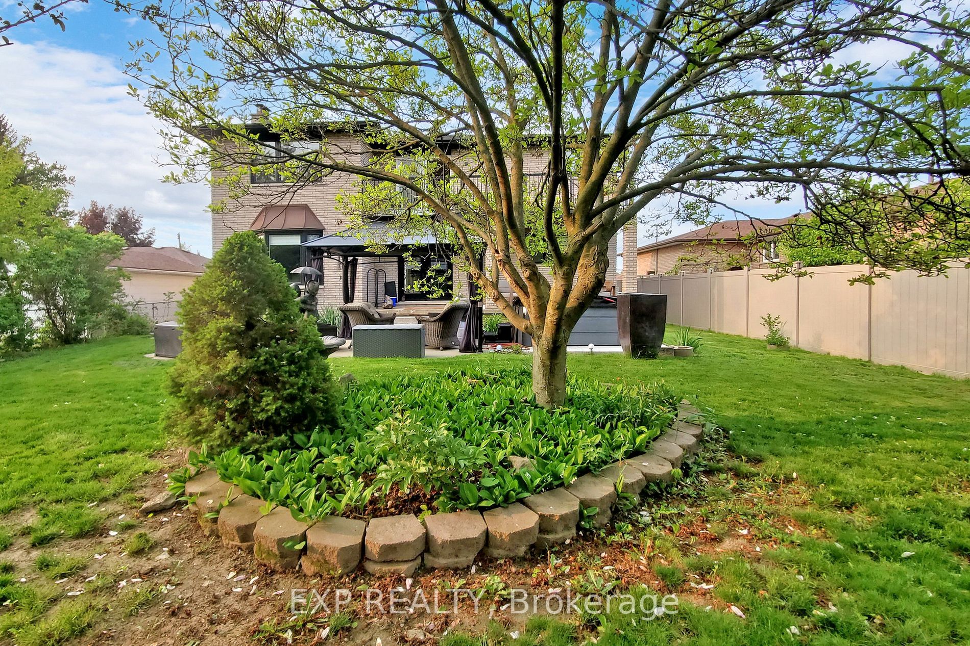 107 Kennedy Ave