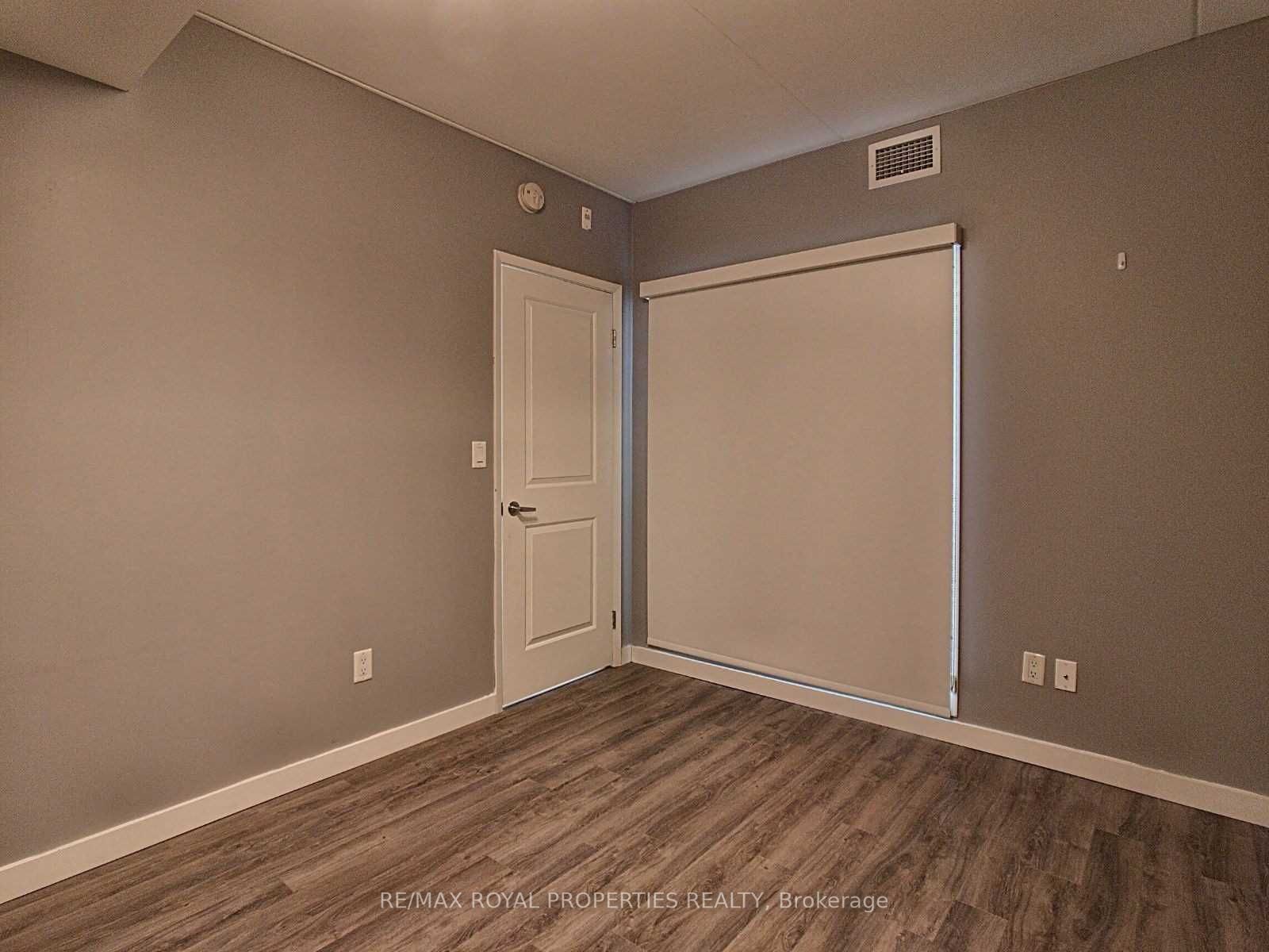 Listing X6033800 - Large Photo # 18