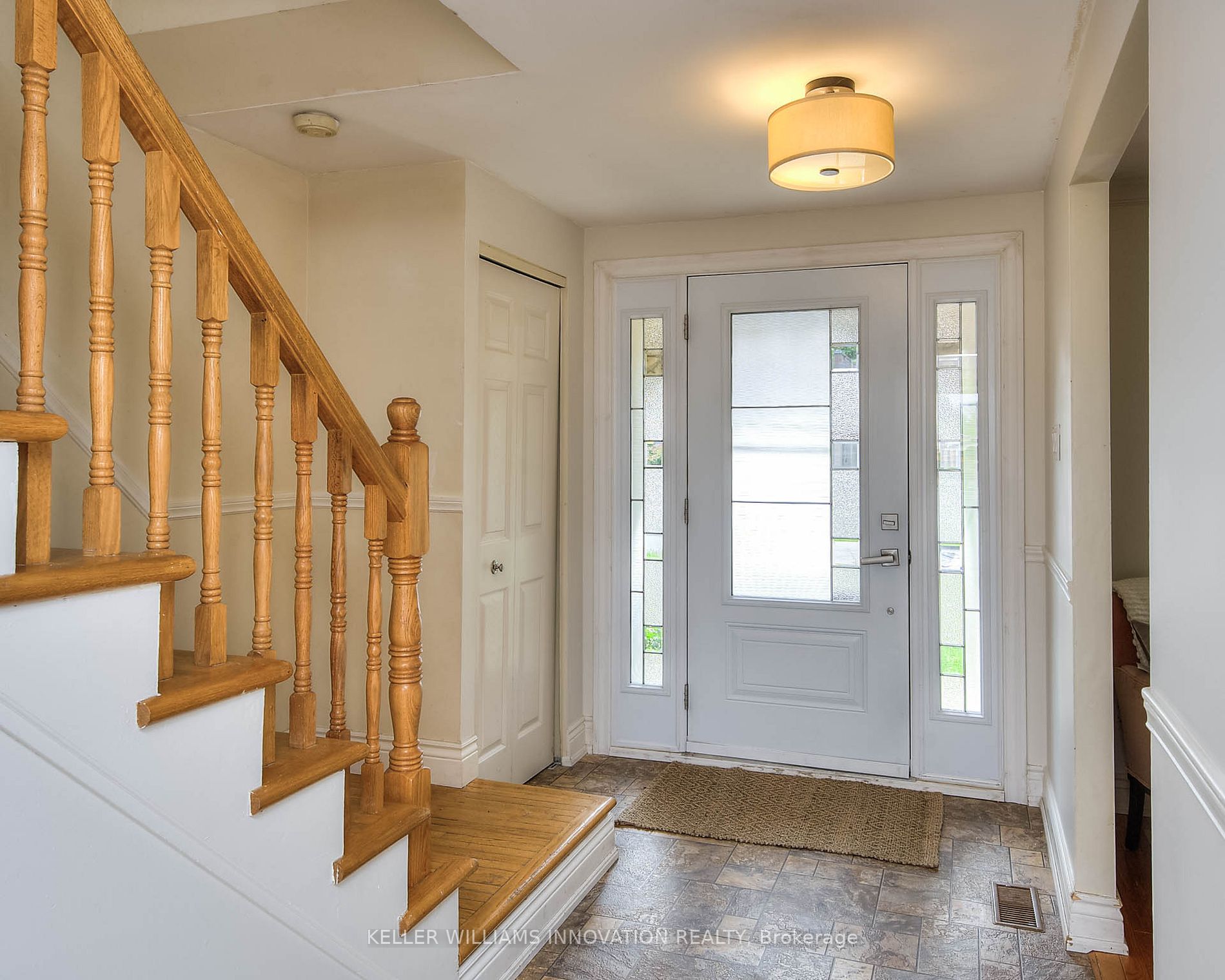 110 Roseneath Cres