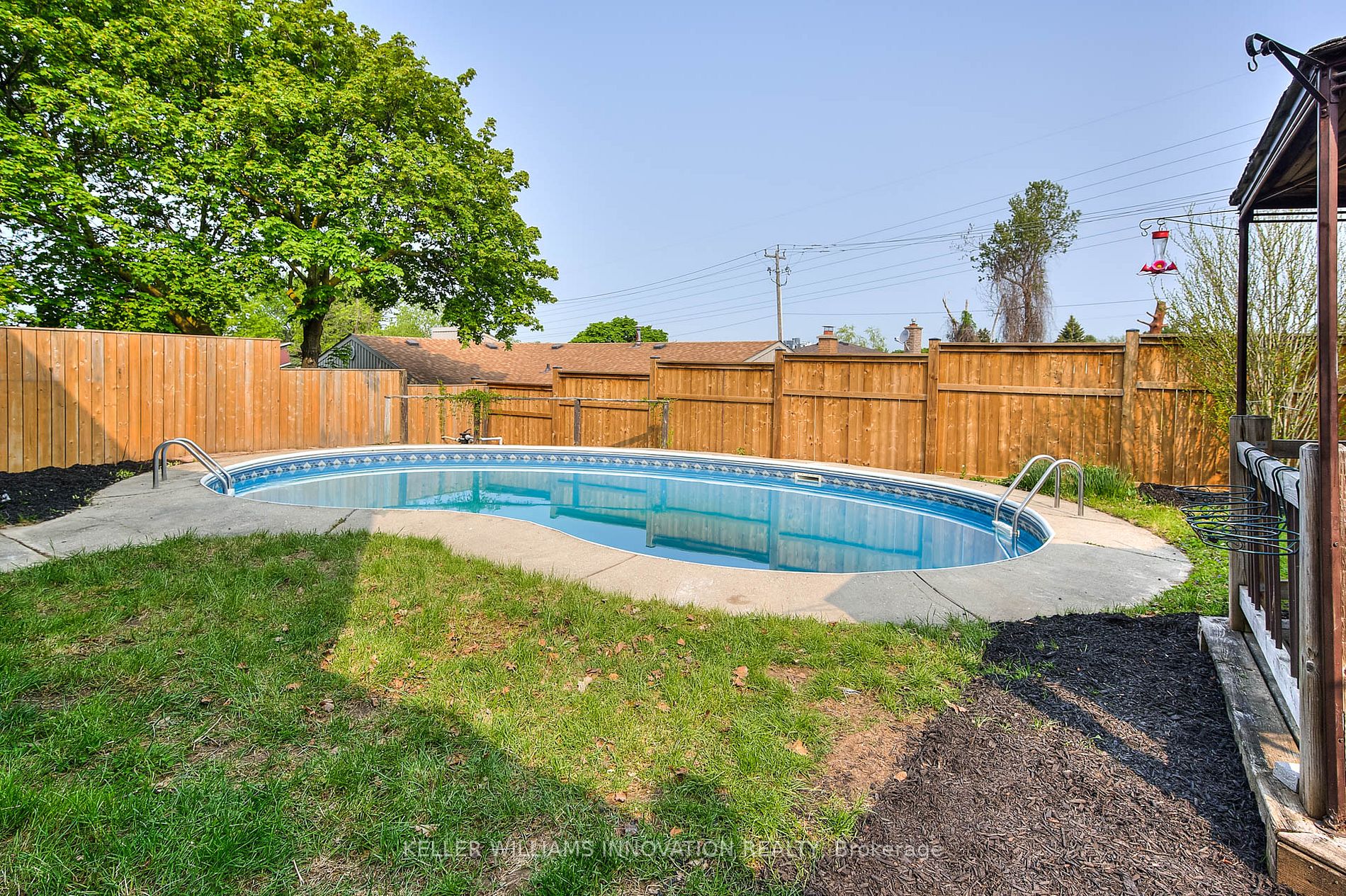 110 Roseneath Cres