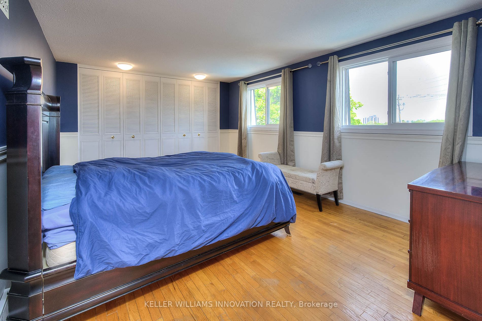110 Roseneath Cres