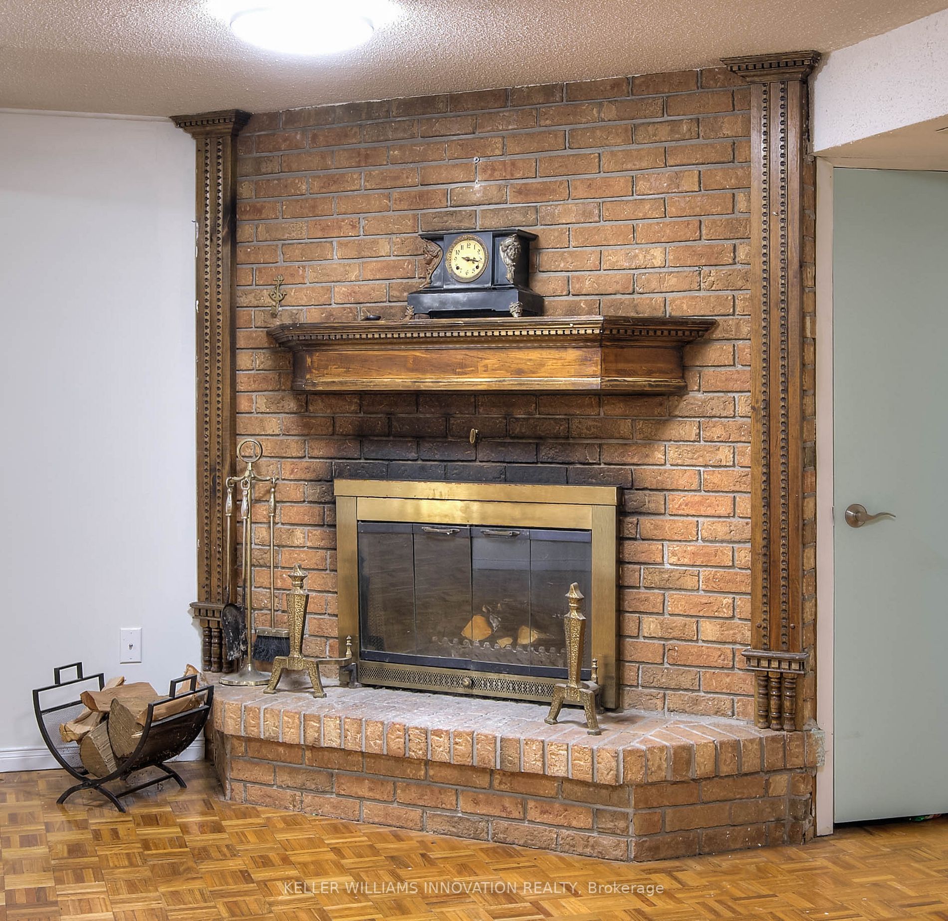 110 Roseneath Cres
