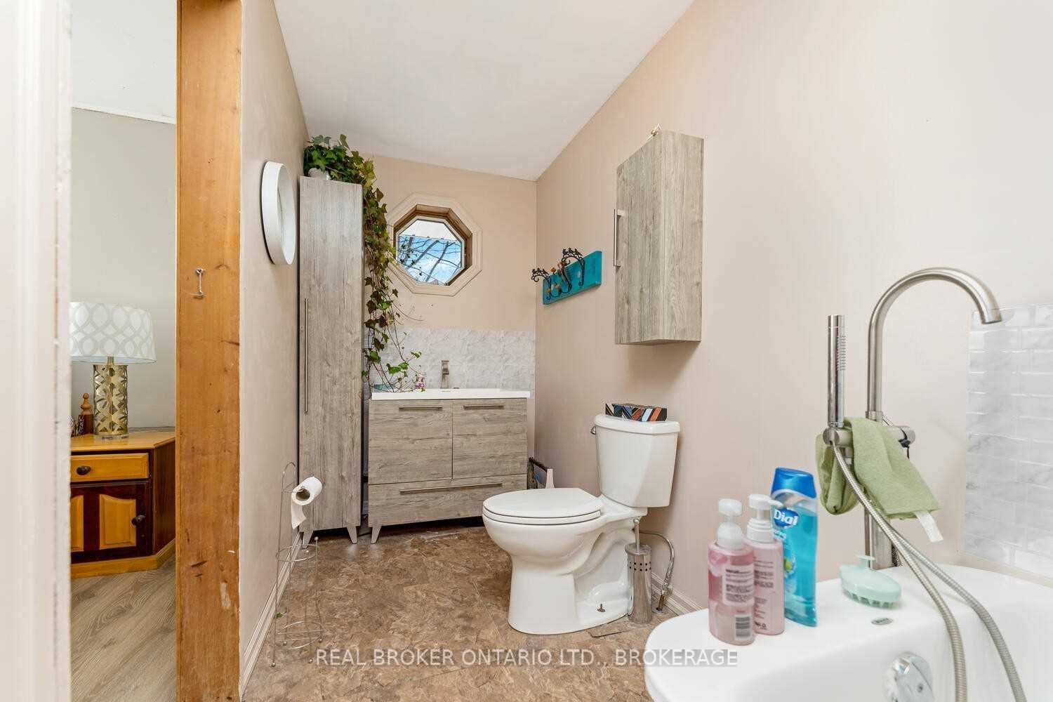 Listing X6034465 - Large Photo # 23
