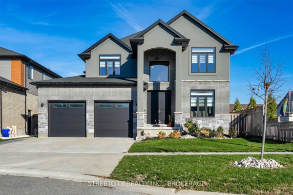1055 Eagletrace Dr, London
