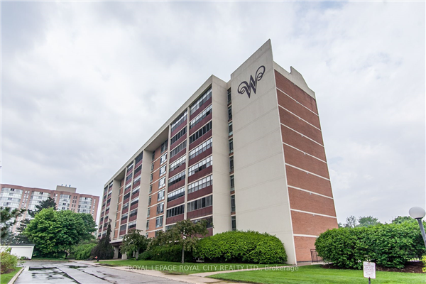 65 Westmount Rd N, Waterloo