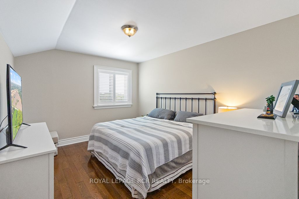 5680 Wellington Road 23