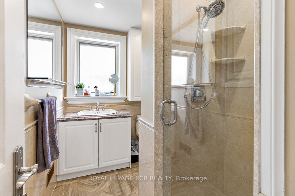 5680 Wellington Road 23